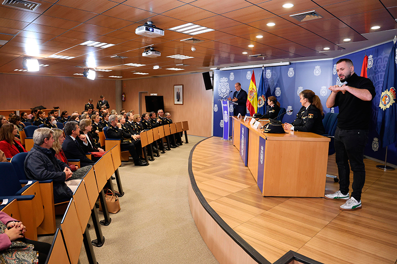 La Policía Nacional pone en marcha la Oficina Nacional de Accesibilidad para impulsar medidas en la atención a las personas con discapacidad