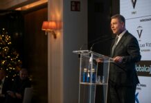 El presidente de Castilla-La Mancha, Emiliano García-Page, asiste al homenaje a Javier Lambán y al certamen cultural Virgen de las Viñas