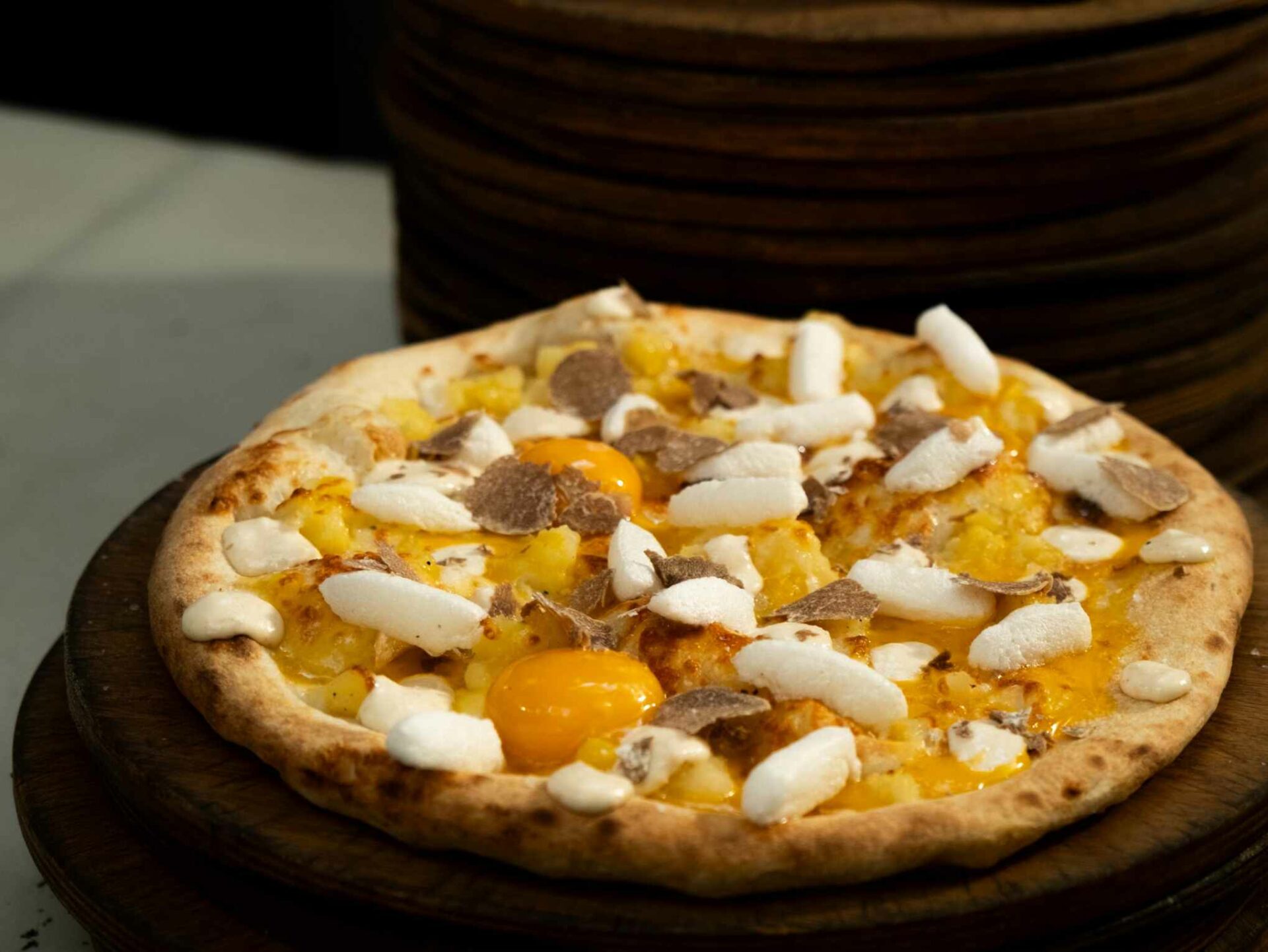 Marquinetti recupera su pizza más exclusiva: vuelve a la carta la pizza de trufa blanca
