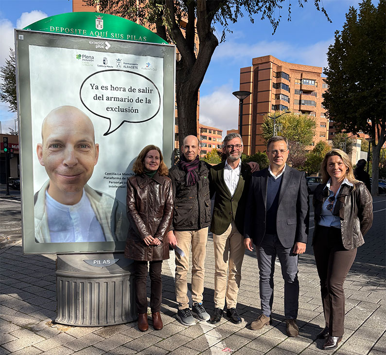 La Plataforma de Representantes completa el recorrido de su campaña por las capitales de la región en Albacete