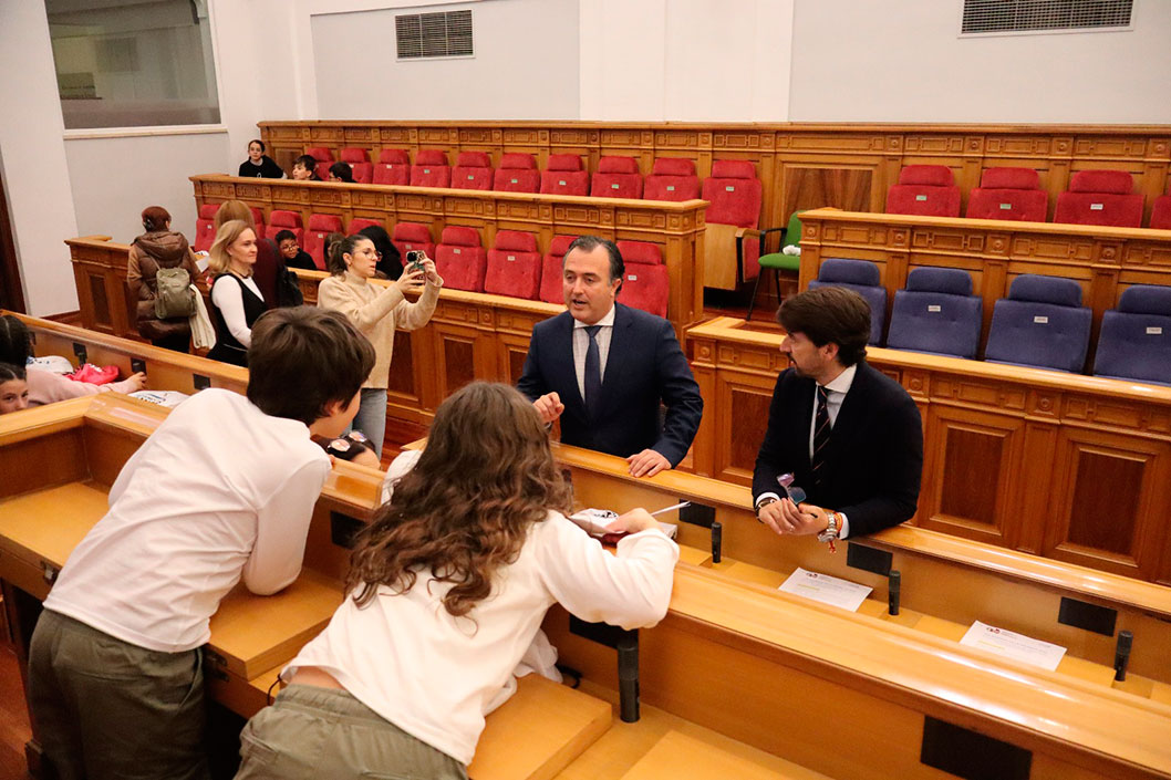  VOX denuncia que la pobreza severa infantil afecta a 58.000 niños y adolescentes en Castilla-La Mancha