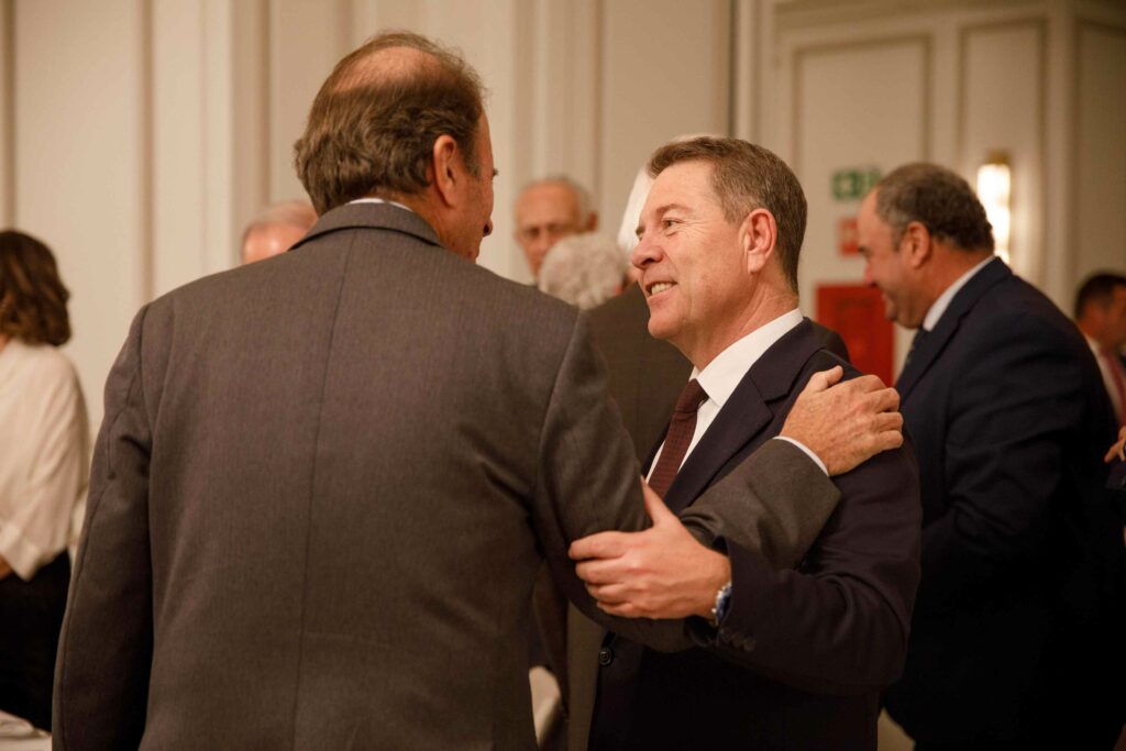 "Premios y reconocimientos marcan el XXIV Certamen Cultural Virgen de las Viñas en Madrid"