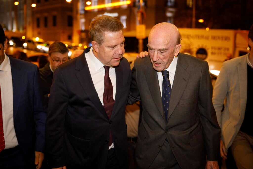 "Premios y reconocimientos marcan el XXIV Certamen Cultural Virgen de las Viñas en Madrid"