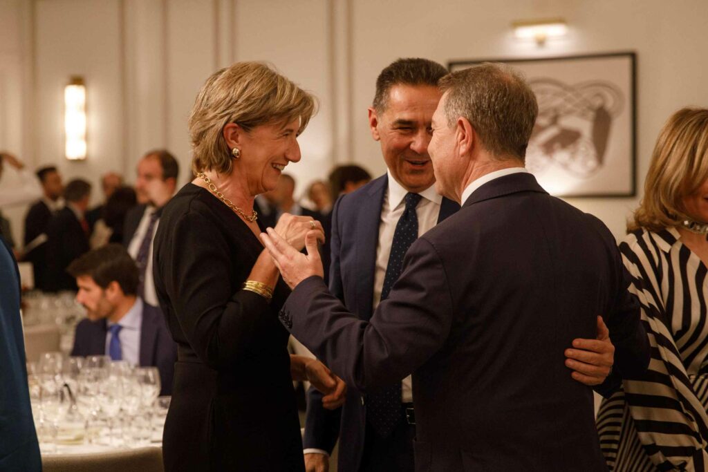 "Premios y reconocimientos marcan el XXIV Certamen Cultural Virgen de las Viñas en Madrid"