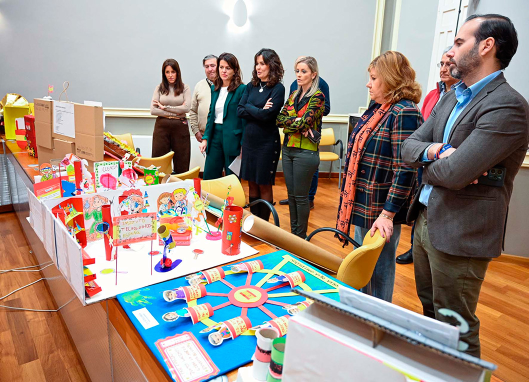 Fallados los premios del Concurso de Redacción Ilustrada para Escolares sobre los Valores Humanos recogidos en la Constitución