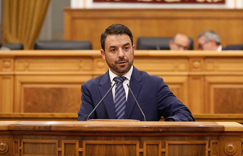 VOX denuncia en las Cortes unos presupuestos “ficticios, ideológicos y contrarios a los intereses de Guadalajara”