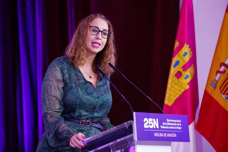 Castilla-La Mancha reconoce a la comunidad educativa y a entidades privadas por su compromiso en favor de una sociedad libre de violencia de género