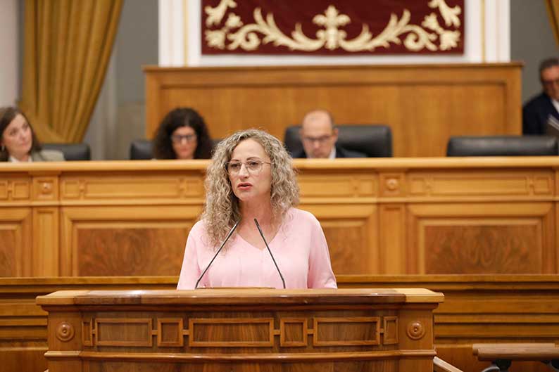 Fernández destaca que el Presupuesto de CLM es ejemplo de responsabilidad financiera y de justicia social y critica que PP y Vox no lo valoren