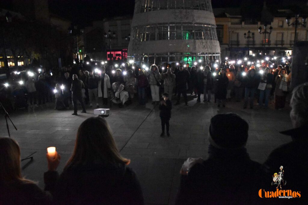 tomelloso apaga sus luces y enciende las del comercio local en un emotivo homenaje a los autonomos 07
