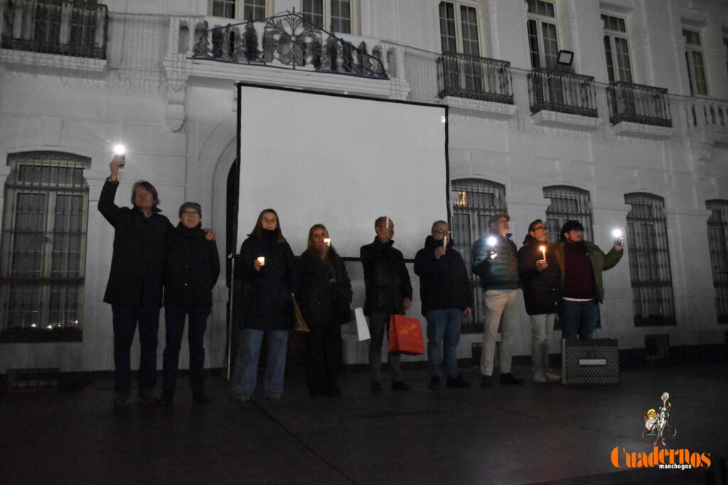 tomelloso apaga sus luces y enciende las del comercio local en un emotivo homenaje a los autonomos 10