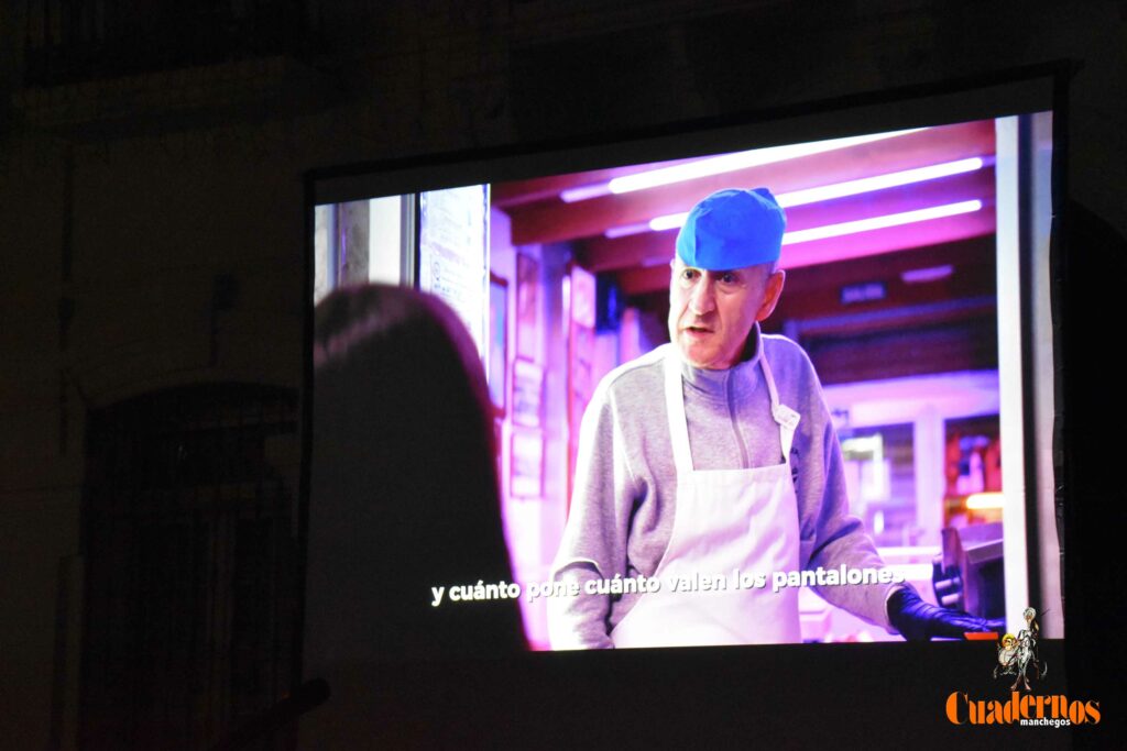 tomelloso apaga sus luces y enciende las del comercio local en un emotivo homenaje a los autonomos 17