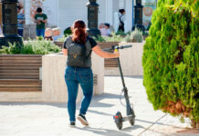 El Ayuntamiento de Tomelloso intensifica la vigilancia del uso de monopatines y patinetes en las zonas peatonales