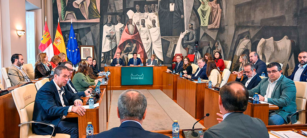 Valverde ve factible promover un grupo de trabajo que refuerce el consenso y la participación en torno a la Feria Nacional del Vino