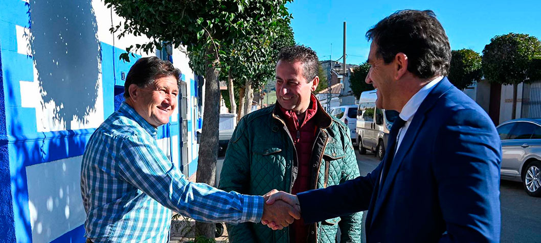 Valverde destaca en Picón cómo la inversión de la Diputación ha pasando de 171.000 euros en 2021 a 324.000 en el actual ejercicio sin contar el nuevo Plan de Empleo