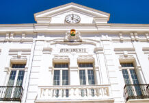 Hoy lunes se acometerán trabajos de reparación en calle Amparo, esquina con calle Alfonso XII por una avería en la red general de abastecimiento de agua