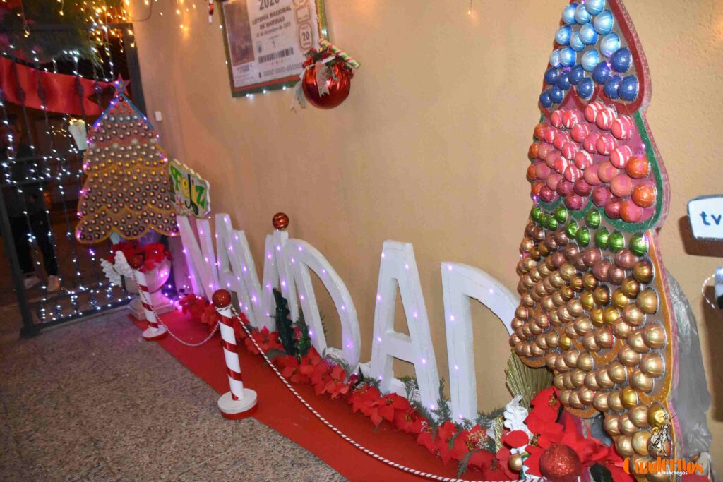 La ilusión de la Navidad llegará a Tomelloso en la administración de Lotería de Doña Soledad 21 administracion loteria navidad soledad quiralte 08 2