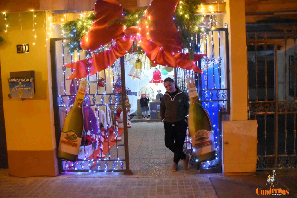 La ilusión de la Navidad llegará a Tomelloso en la administración de Lotería de Doña Soledad 5 administracion loteria navidad soledad quiralte 25 2