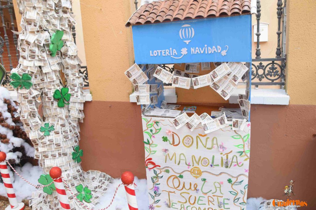 La ilusión de la Navidad llegará a Tomelloso en la administración de Lotería de Doña Soledad 40 administracion loteria navidad soledad quiralte 38 1