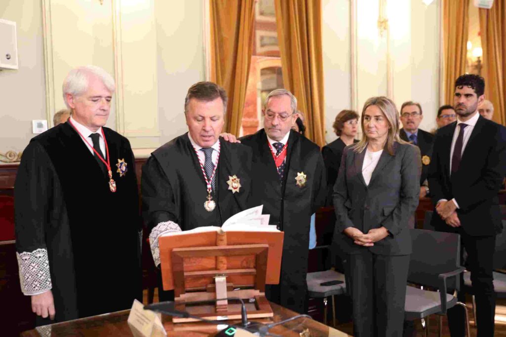 Ángel Cervantes toma posesión como presidente del Consejo de la Abogacía de Castilla-La Mancha 1 angelcervantes 3