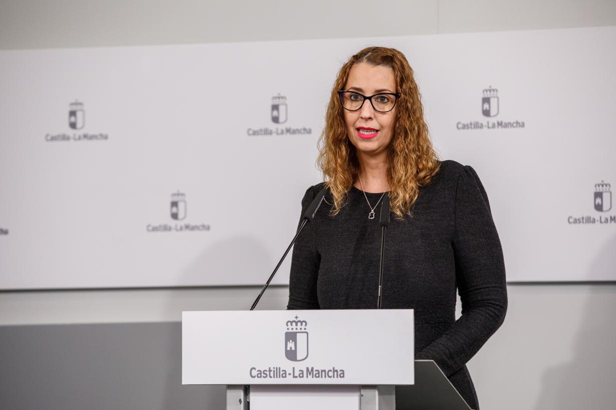 🎓✨ La Junta de Castilla-La Mancha refuerza su apuesta por la innovación en la Formación Profesional La Junta reafirma su compromiso con una FP moderna, conectada con el tejido empresarial y orientada a las nuevas demandas del mercado laboral 🚀🤝. La innovación y la colaboración son claves para mejorar la empleabilidad y el desarrollo económico de la región. 🔗 Más información aquí: 👉 https://www.cuadernosmanchegos.com/castilla-la-mancha/toledo/la-junta-reafirma-su-compromiso-con-la-innovacion-en-la-formacion-profesional-en-castilla-la-mancha/ #FormaciónProfesional #FP #InnovaciónEducativa #CastillaLaMancha #Empleo #Educación #Talento #DesarrolloRegional