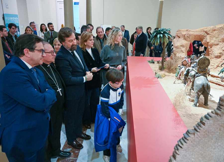 La Diputación de Ciudad Real se abre por primera vez a la tradición belenista con un belén monumental bendecido por Abilio Martínez 2 belen diputacion 2