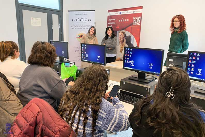 Clausurado en Tomelloso un curso de competencias digitales en el que han participado doce mujeres
