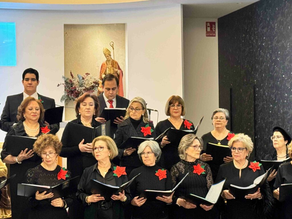 “Lux Aeterna” llena Santo Tomás de Villanueva en su V Concierto de Navidad 3 concierto coral lux aterna tomelloso parroquia santo tomas de villanueva 2