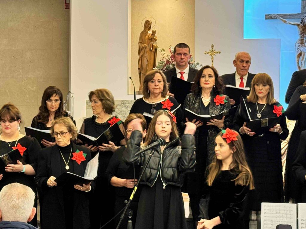 “Lux Aeterna” llena Santo Tomás de Villanueva en su V Concierto de Navidad 6 concierto coral lux aterna tomelloso parroquia santo tomas de villanueva 5