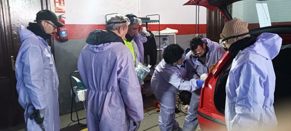 12 personas se forman con Cruz Roja en Alcázar de San Juan en procedimientos de reparación y pintura de carrocerías