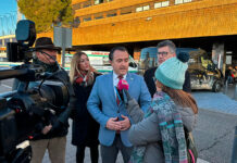 David Moreno: “Page condena a los médicos al colapso mientras impone servicios mínimos del 100% y se niega a recuperar la carrera profesional sanitaria”