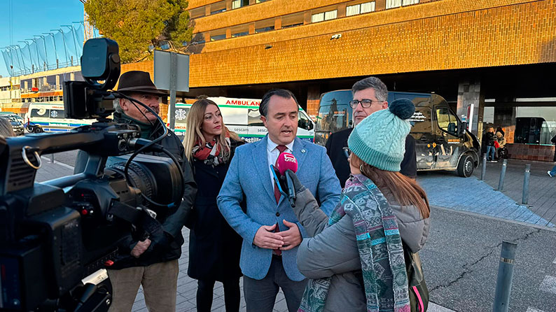 David Moreno: “Page condena a los médicos al colapso mientras impone servicios mínimos del 100% y se niega a recuperar la carrera profesional sanitaria”