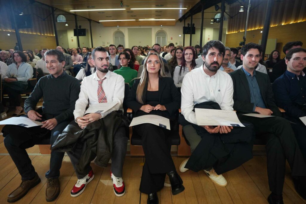 entrega de los premios extraordinarios de eso bachillerato enseanzas artsticas profesionales y formacin profesional 54961719096 o