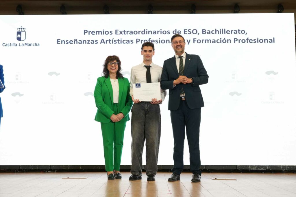 entrega de los premios extraordinarios de eso bachillerato enseanzas artsticas profesionales y formacin profesional 54961968329 o