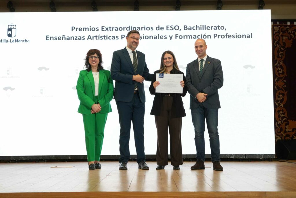 entrega de los premios extraordinarios de eso bachillerato enseanzas artsticas profesionales y formacin profesional 54961968584 o