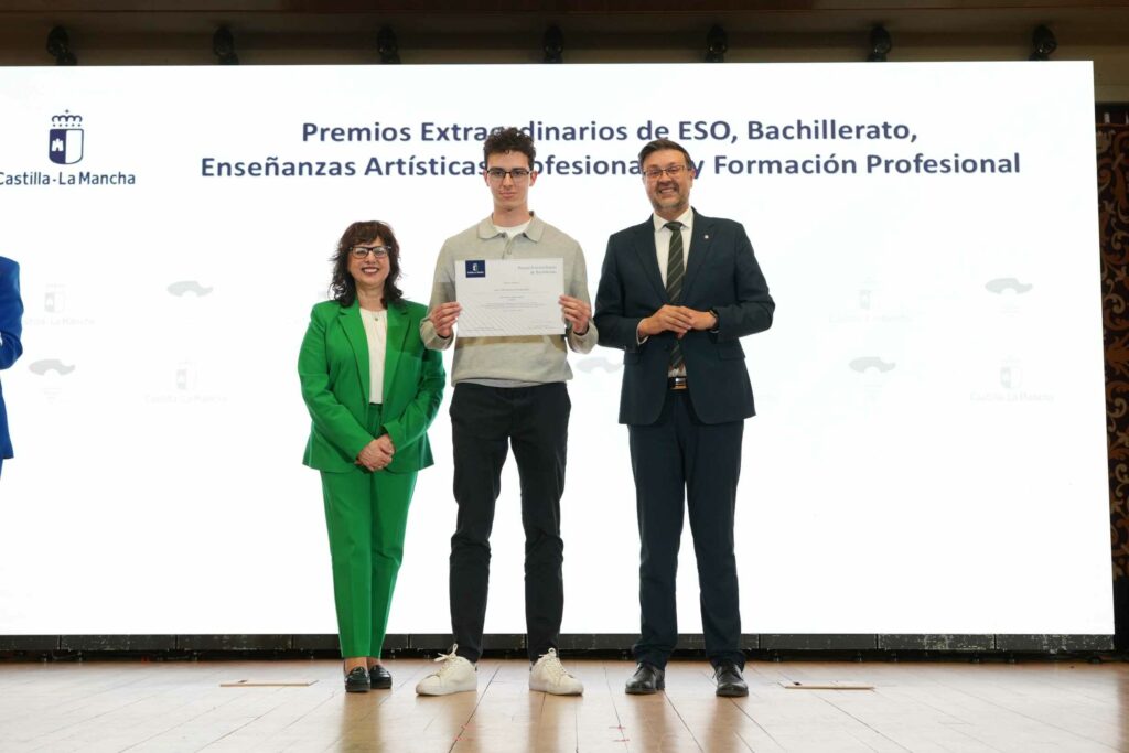 entrega de los premios extraordinarios de eso bachillerato enseanzas artsticas profesionales y formacin profesional 54962024980 o