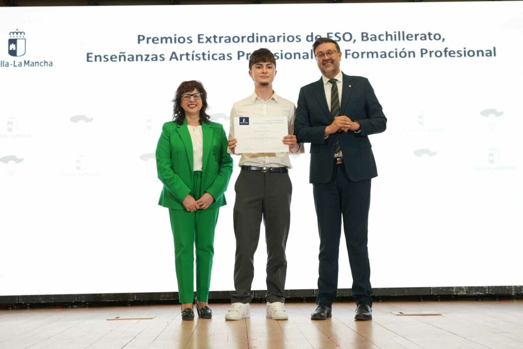 entrega de los premios extraordinarios de eso bachillerato enseanzas artsticas profesionales y formacin profesional 54962025595 o