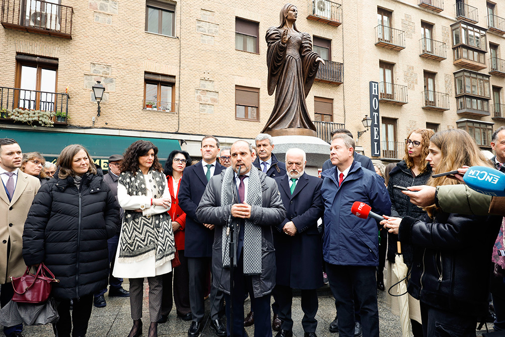 Bellido: “Hemos recuperado a una mujer que murió en el destierro y que había sido opacada por la historia”