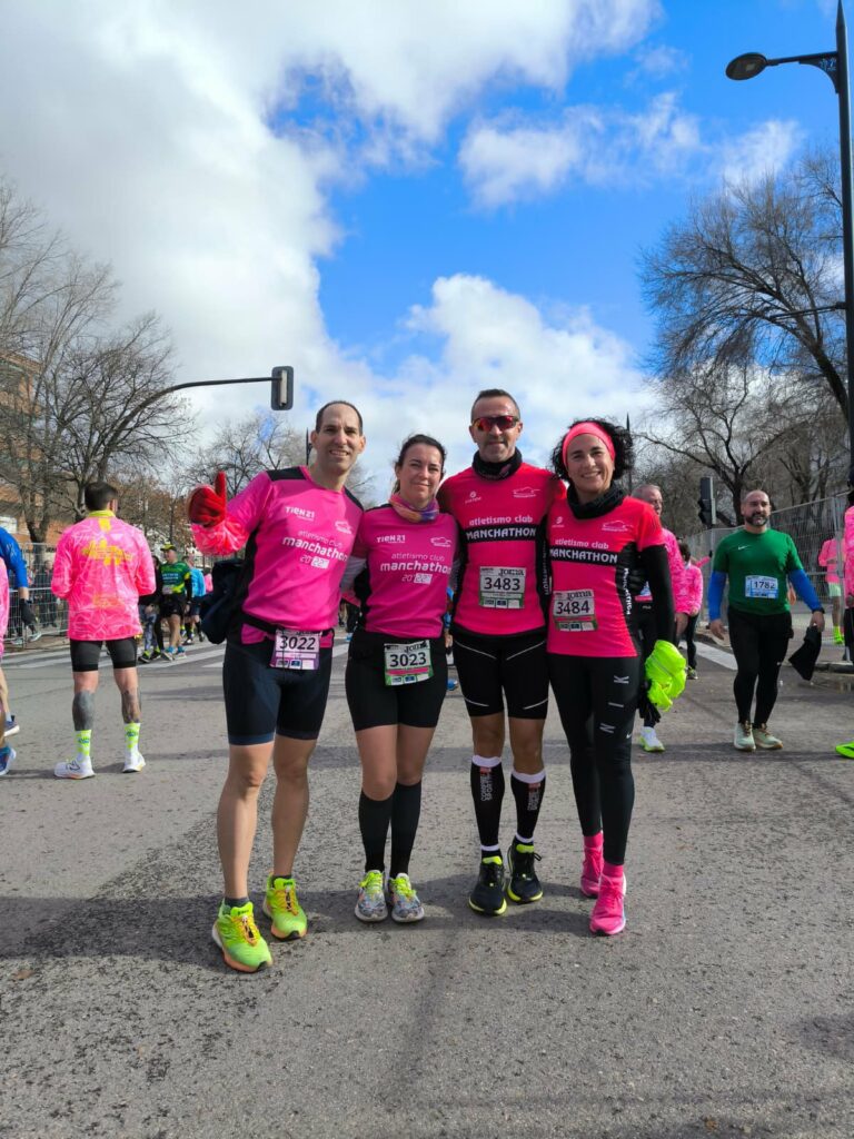 El A.C. Manchathon firma un diciembre sobresaliente y corona 25 años de historia con éxito en Valencia y Málaga 7 exitomanchathonvalencia 10
