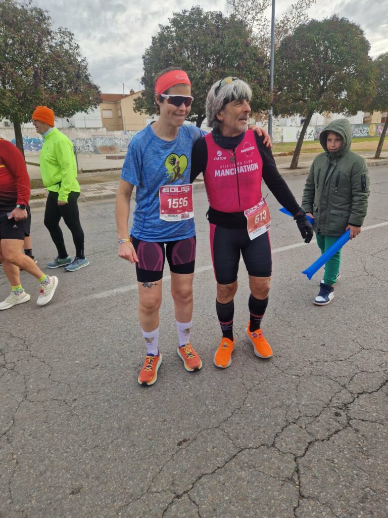 El A.C. Manchathon firma un diciembre sobresaliente y corona 25 años de historia con éxito en Valencia y Málaga 2 exitomanchathonvalencia 15