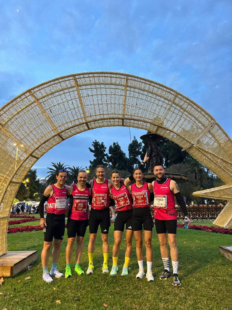 El A.C. Manchathon firma un diciembre sobresaliente y corona 25 años de historia con éxito en Valencia y Málaga 9 exitomanchathonvalencia 8