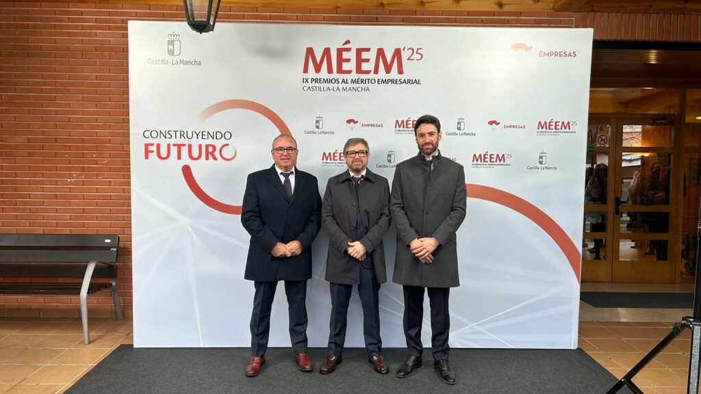 Farcinox, reconocida como Empresa Innovadora en los Premios al Mérito Empresarial de Castilla-La Mancha 1 Farcinox, reconocida como Empresa Innovadora en los Premios al Mérito Empresarial de Castilla-La Mancha