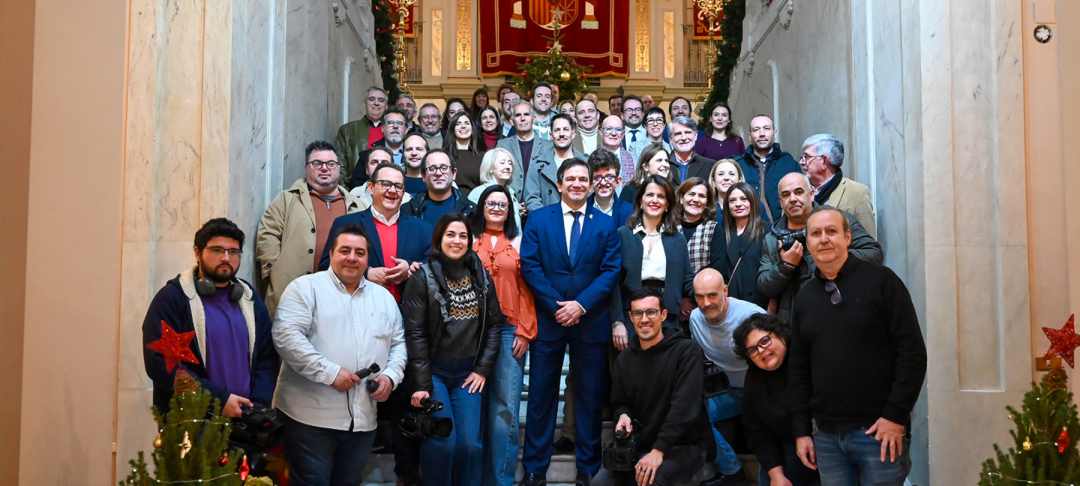 Valverde pide a los medios de comunicación mirar más allá de la capital y extender toda la cobertura mediática a todos los rincones de la provincia