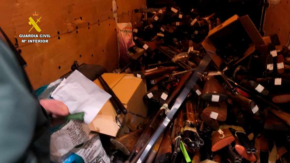 guardiacivilreduceachatarra