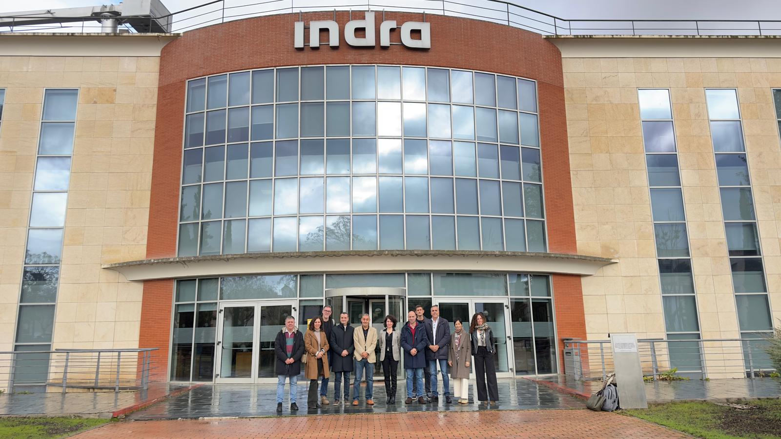 El Gobierno de Castilla-La Mancha destaca la colaboración con Indra como motor de empleo tecnológico en la provincia de Ciudad Real