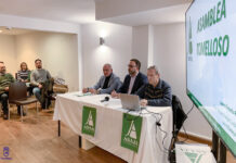 Javier Navarro reafirma su compromiso con el sector agrario en la asamblea informativa de ASAJA