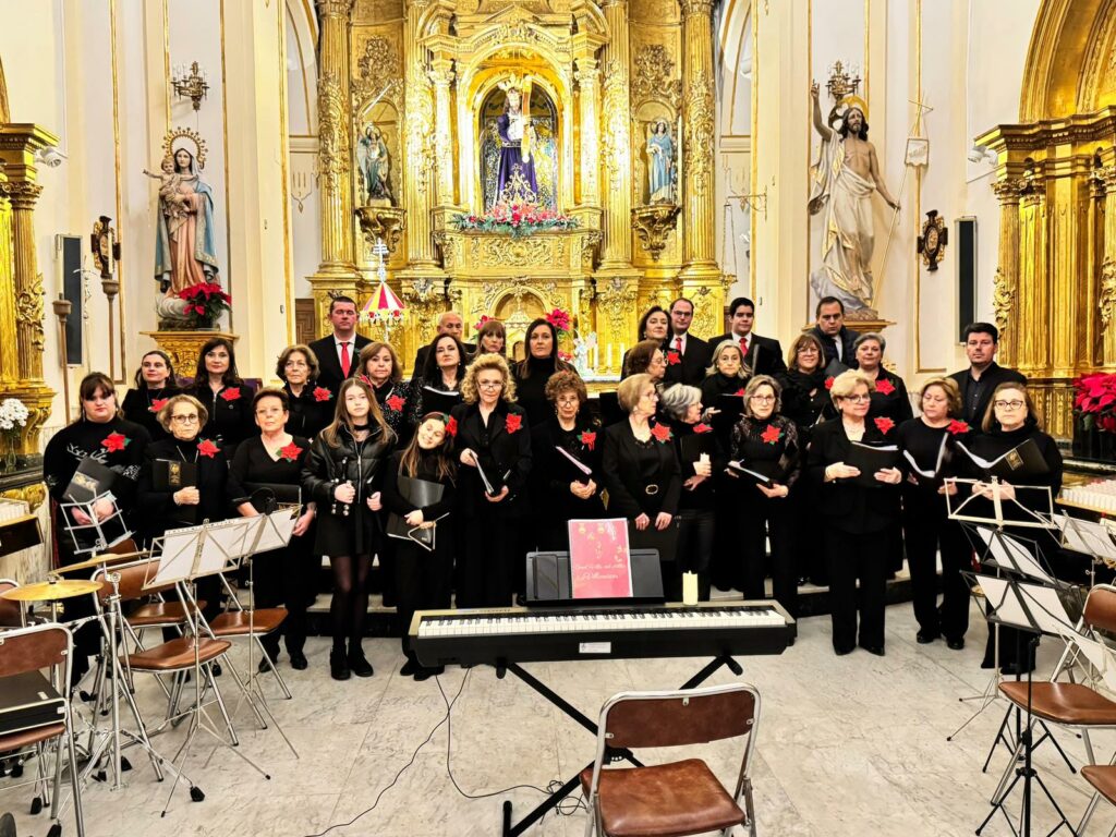 Lux Aeterna y la Coral de Urda unen sus voces y cierran el XVI Concierto de Navidad con un “Adeste Fideles” conjunto 11 luxaeterna urda