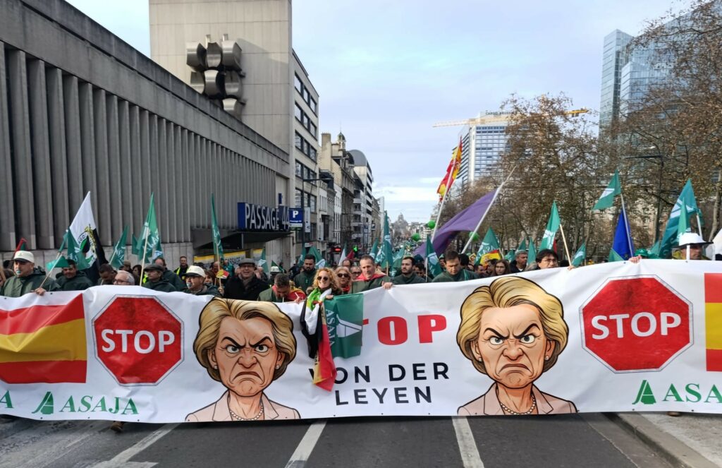 El campo español dice “basta” ante la UE: “No se nos puede pedir más sacrificios por menos” 9 manifestacion bruselas asaja 20