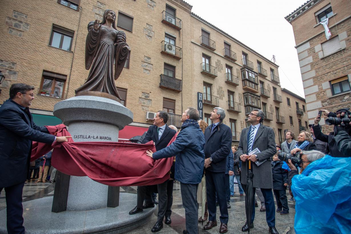 El presidente García-Page ve en el homenaje a María Pacheco una forma de reivindicarnos “a nosotros mismos”