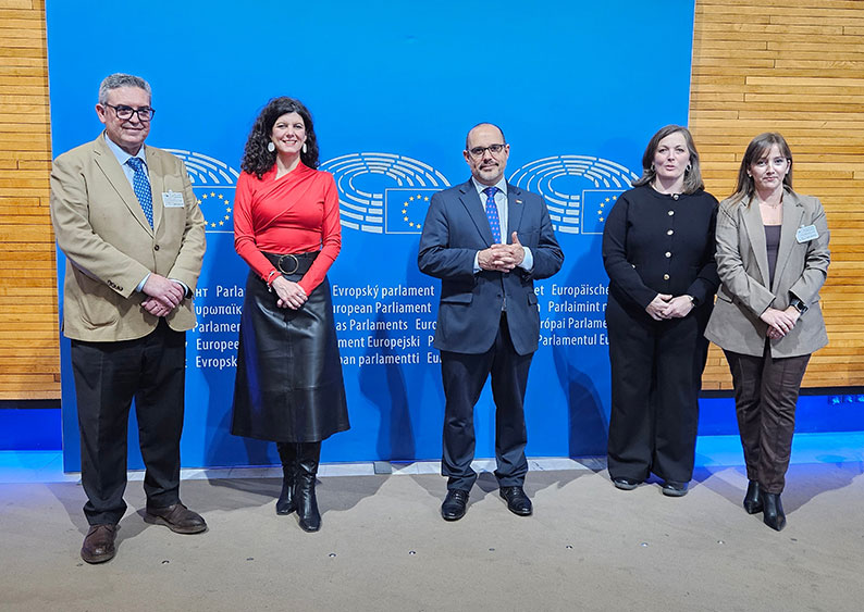 La Mesa visita el Parlamento Europeo en el 40 aniversario de la adhesión europea para tomar nota de propuestas sobre vivienda e inteligencia artificial