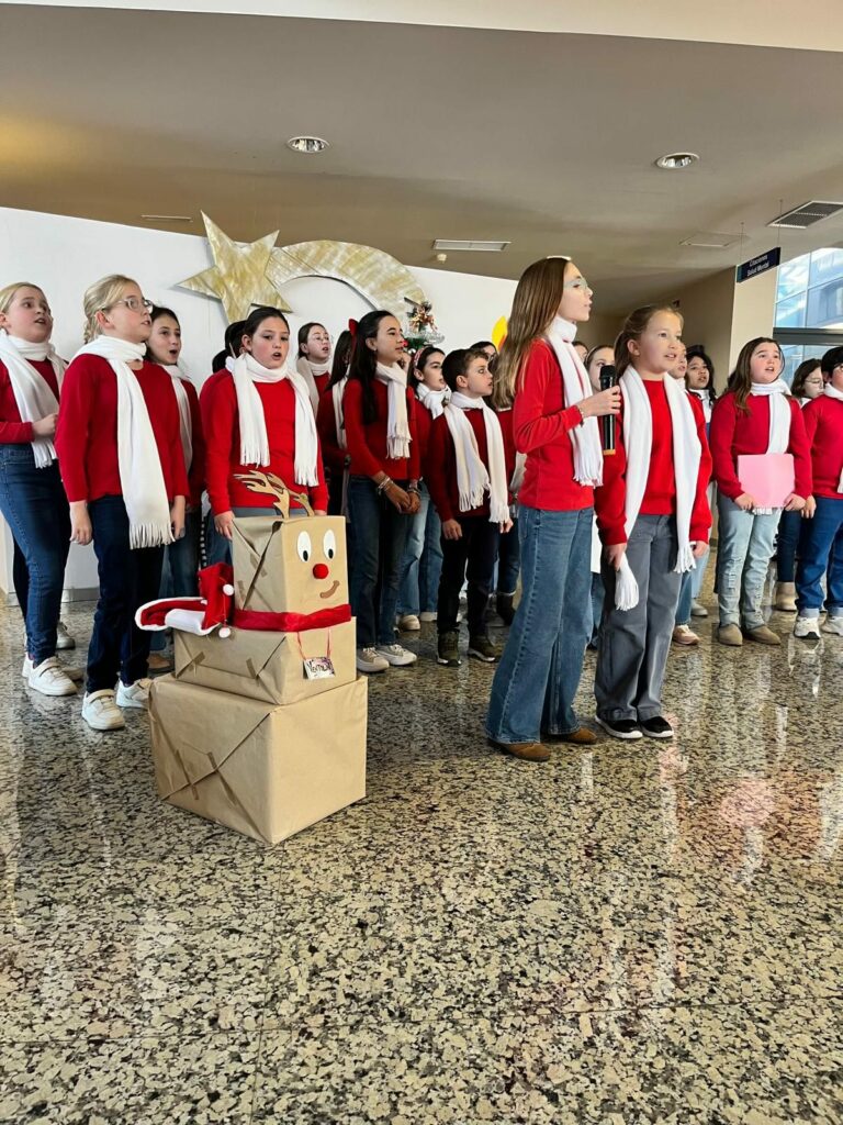 La música navideña llena de emoción el Hospital de Tomelloso 2 navidad hospital de tomelloso 2